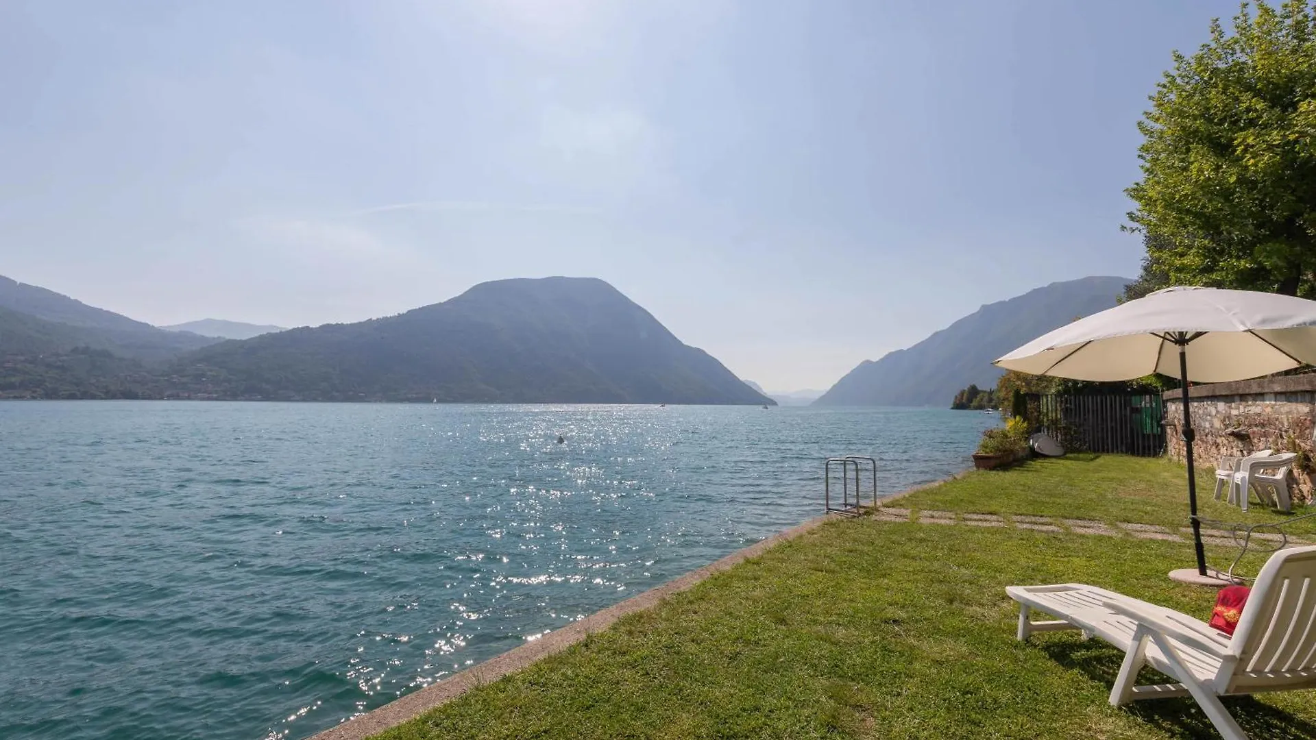 Lakestudio With Private Beach Cima 0*,  Italië