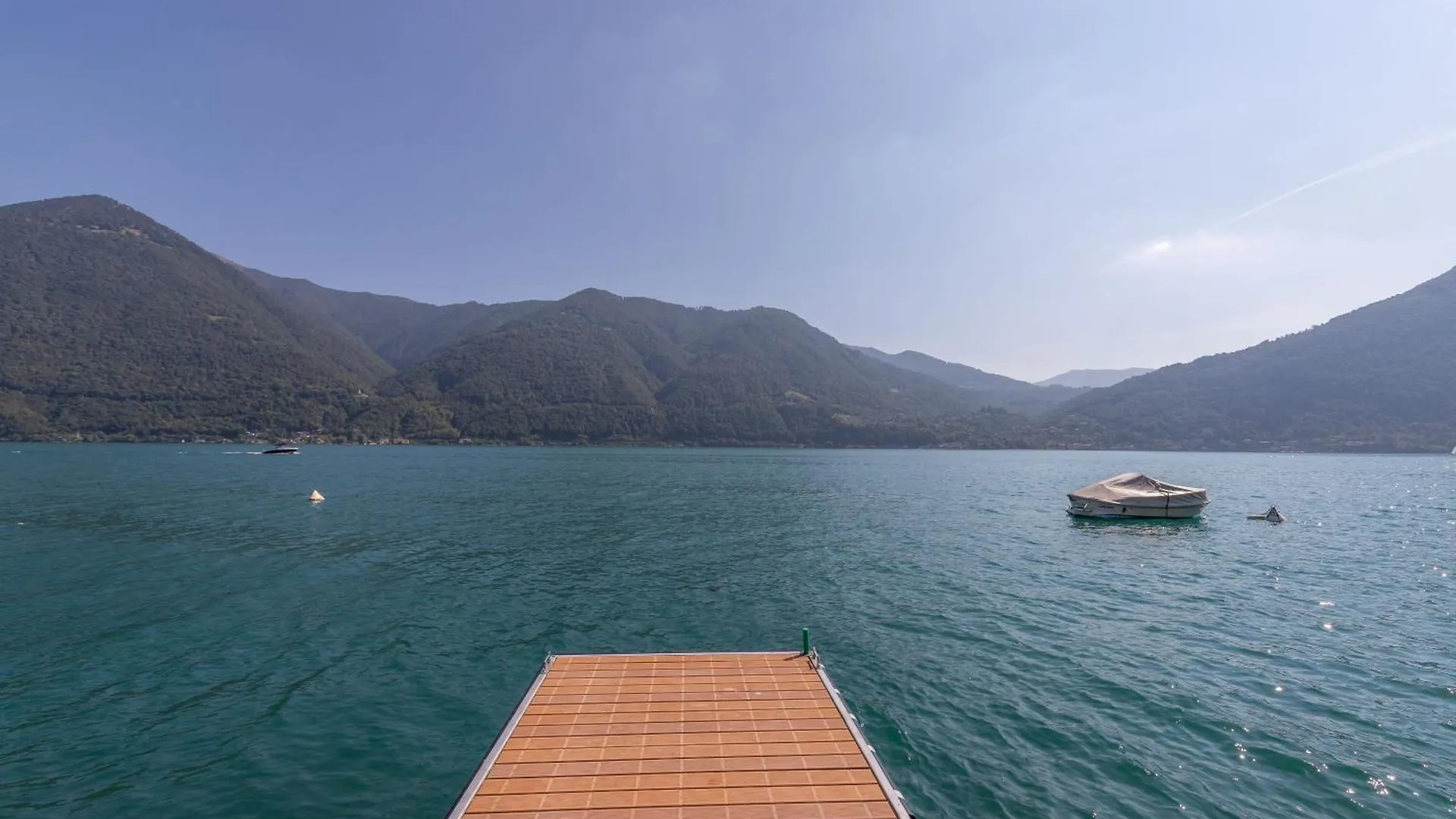 Lakestudio With Private Beach Cima