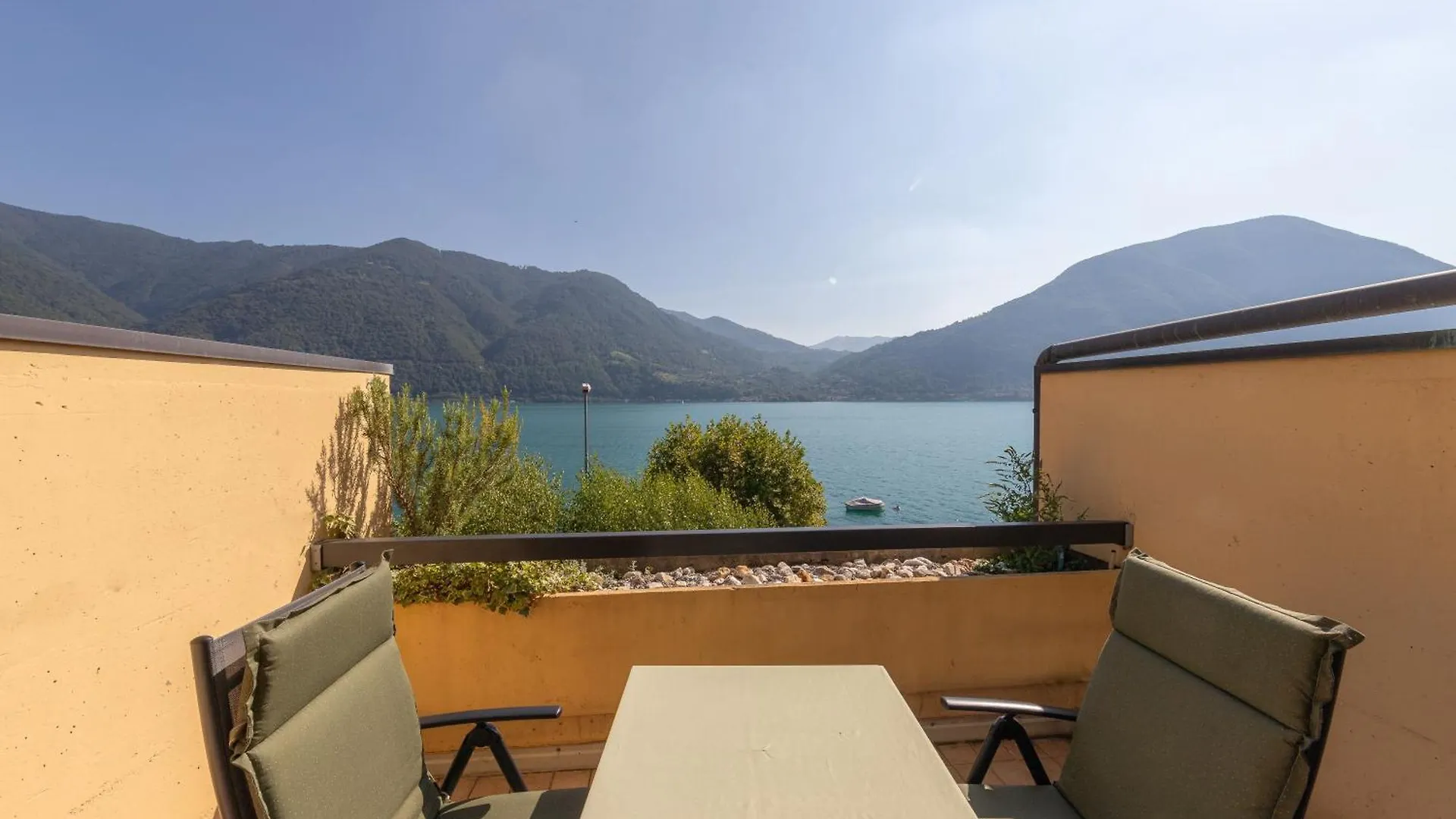 Lakestudio With Private Beach Cima