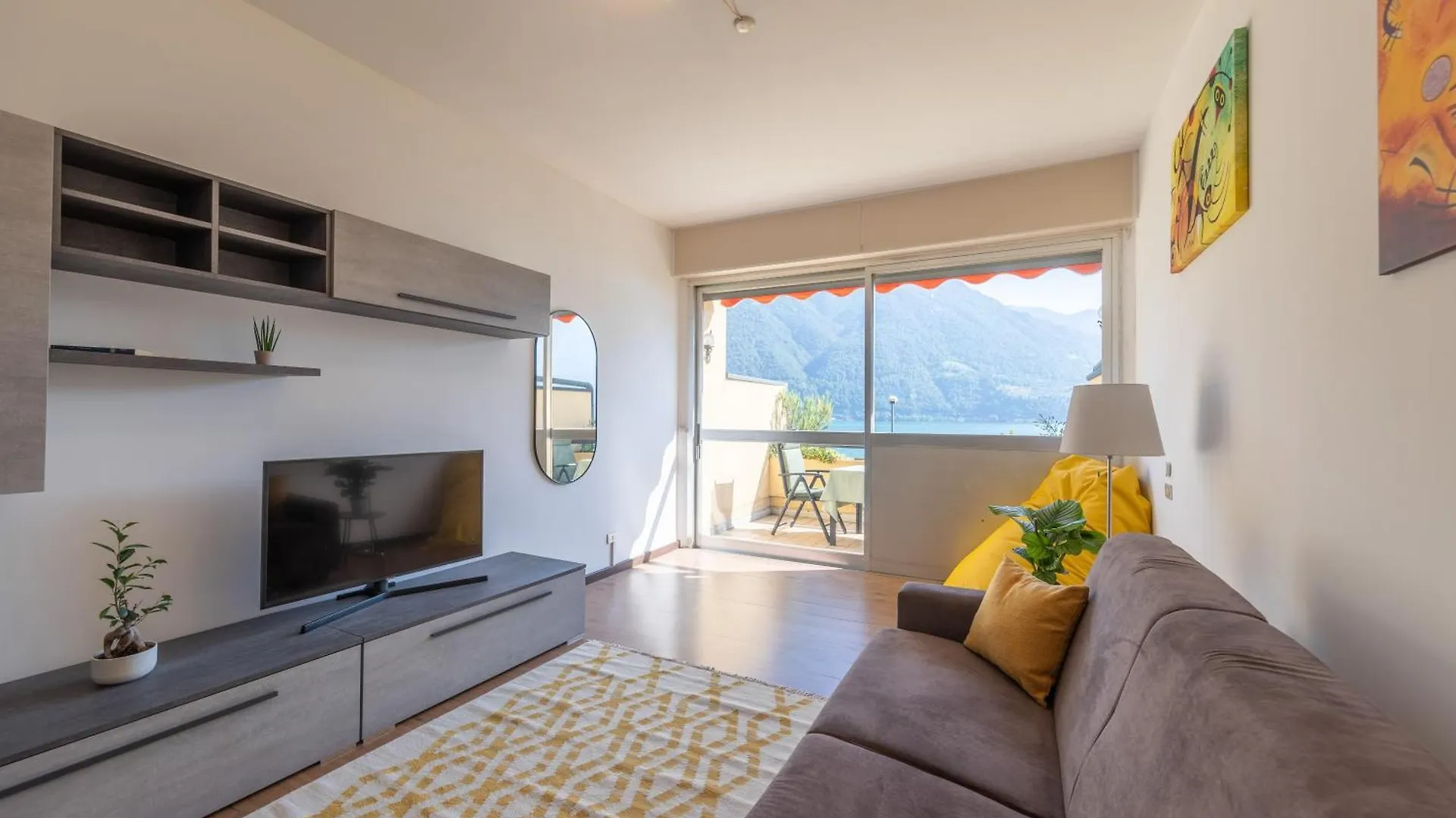 Apartment Lakestudio With Private Beach Cima